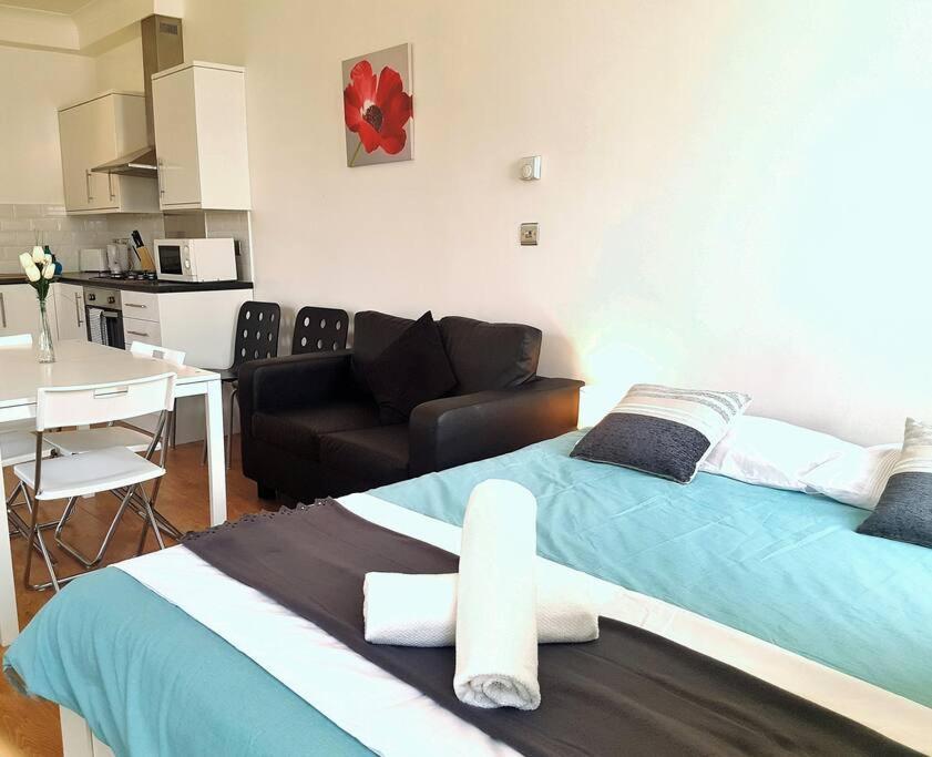 Excellent Studio Flat In London Bagian luar foto