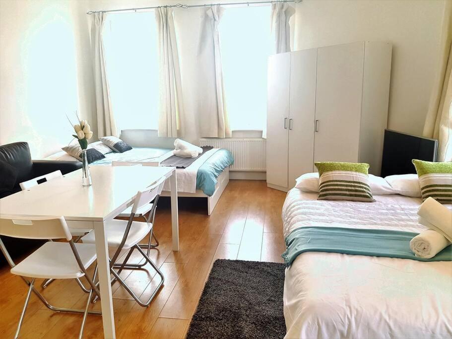 Excellent Studio Flat In London Bagian luar foto
