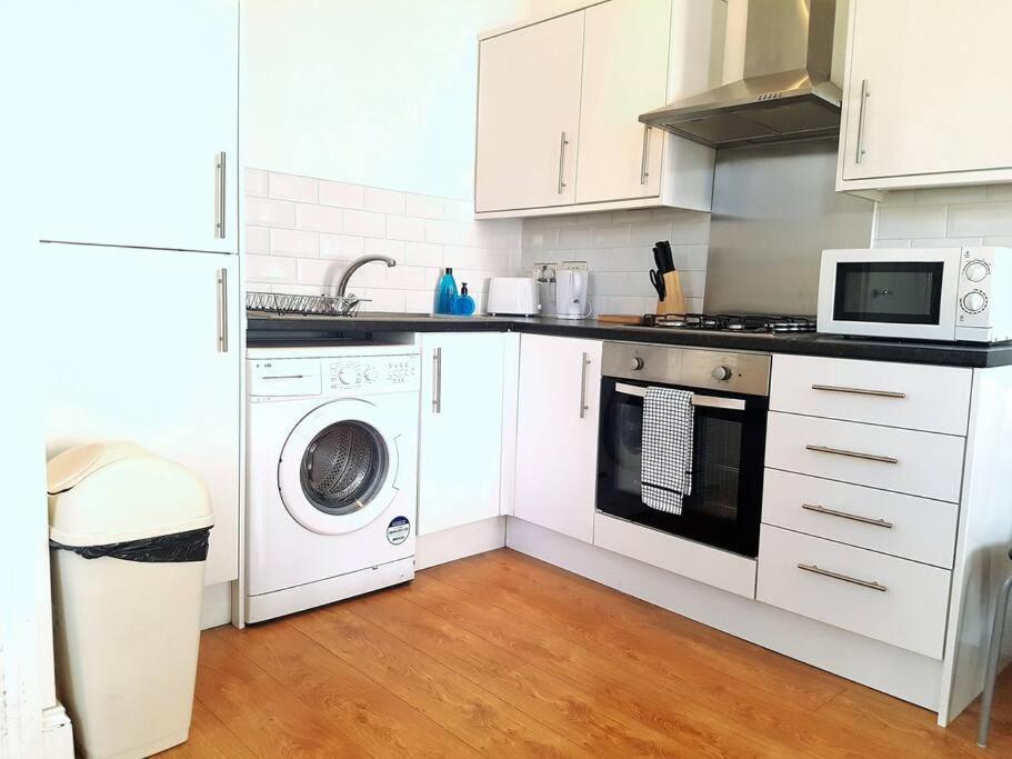 Excellent Studio Flat In London Bagian luar foto
